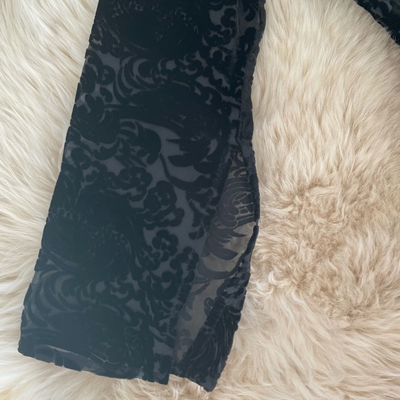 Burnout velvet v neck tunic - Picture 3 of 6